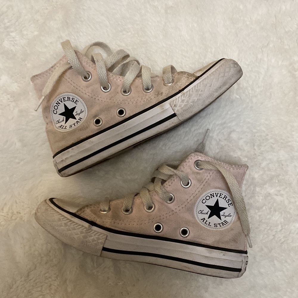 Pink converse